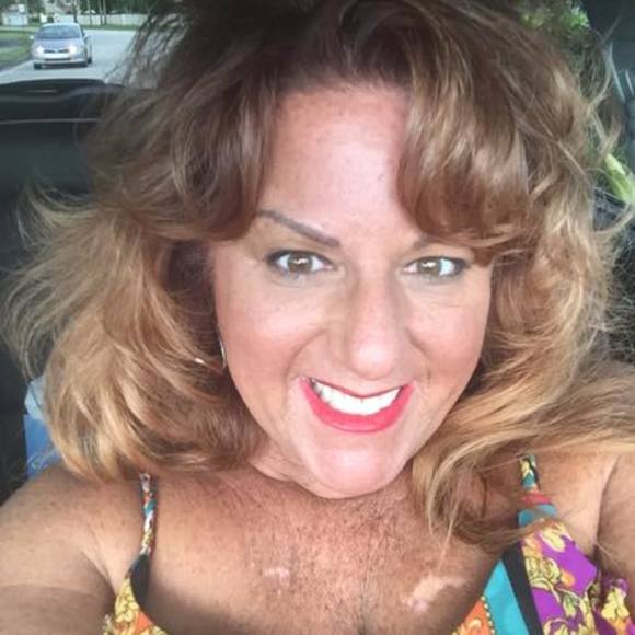 Meet your Posher, Marsha - Picture 1 of 2